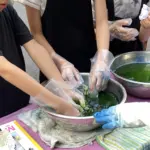 興産信金神保町支店さん　生葉染め体験  [2025-08-12]