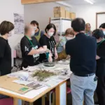 令和7年度 千代田区生涯学習 異世代交流事業「見て・触って・感じよう　神田生まれの藍で染め体験」 [2025-09-07]